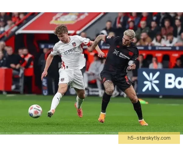 阿图尔阿莱士建功勒沃库森客场三一