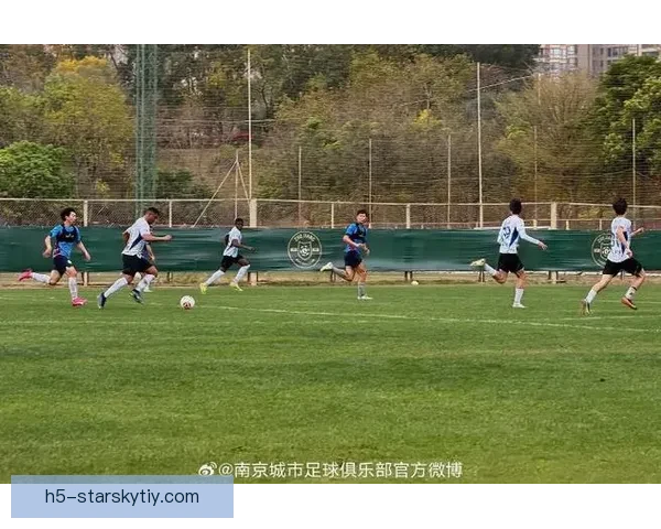 南京城市热身赛胜石家庄功夫泽孟建功